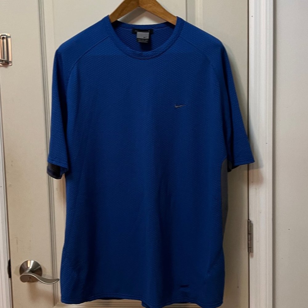 Nike Sphere Men's XXL 90% Polyester/10% Spandex s/s Crewneck Mesh Polo Blue/grey